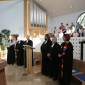 Geistlichkeit am Altar
